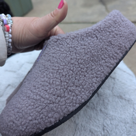 NWOT Women's Bombas Light Purple Sherpa Slippers Shoes Slides Size 8 - Picture 2 of 4